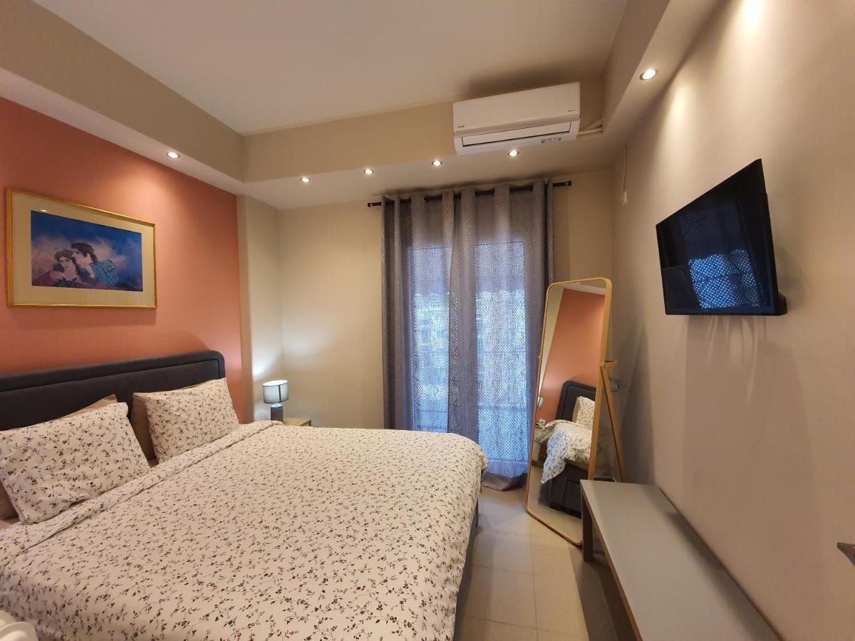 Lukas-2 B/R Luxurious Flat With Veranda Lejlighed Athen Eksteriør billede