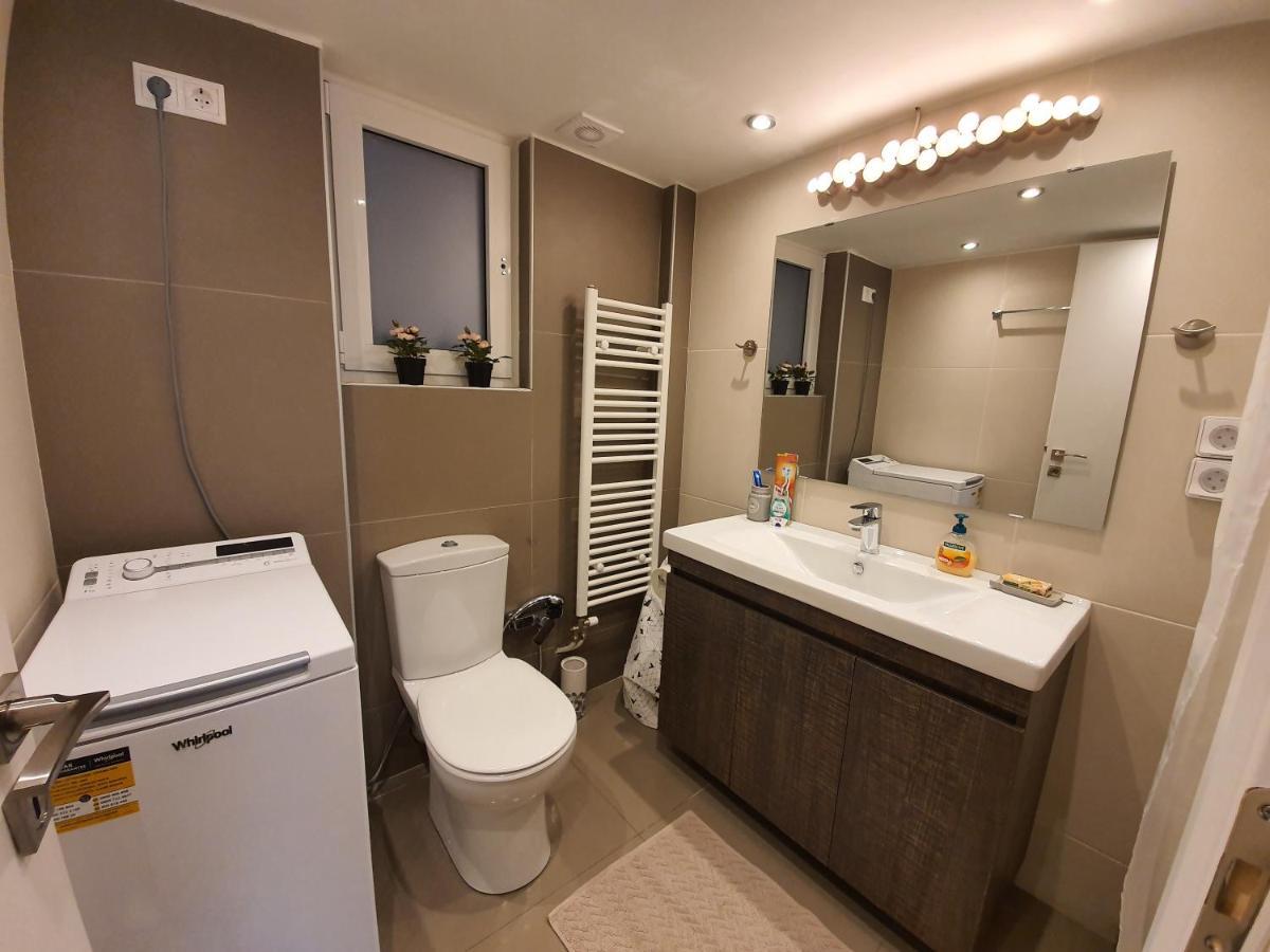 Lukas-2 B/R Luxurious Flat With Veranda Lejlighed Athen Eksteriør billede